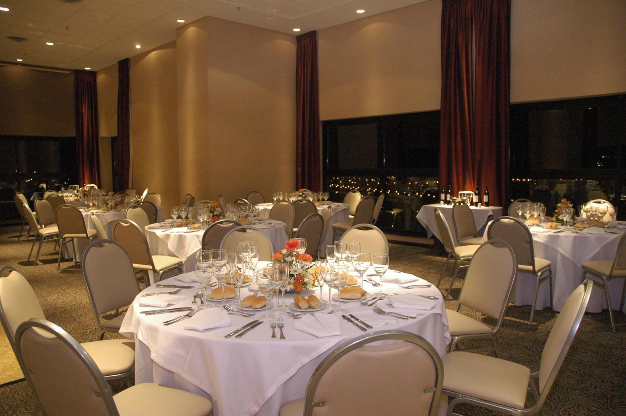 Howard Johnson Plaza Jujuy San Salvador de Jujuy Restaurant billede